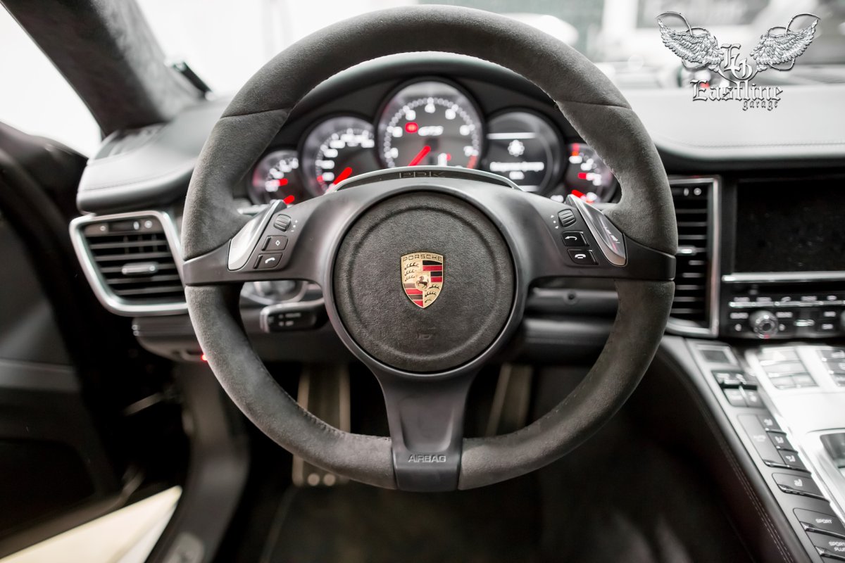 Руль алькантара Porsche 911