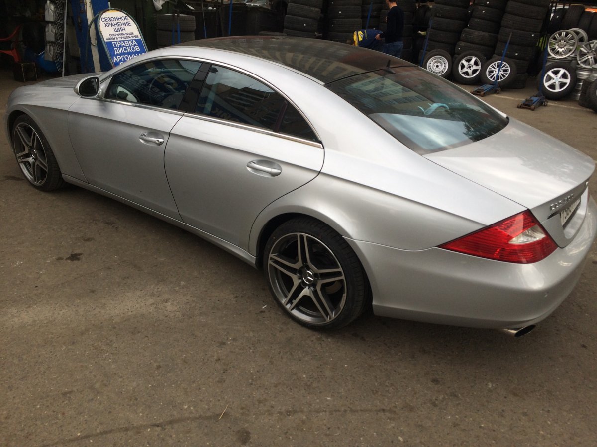 Мерседес банан CLS 2004