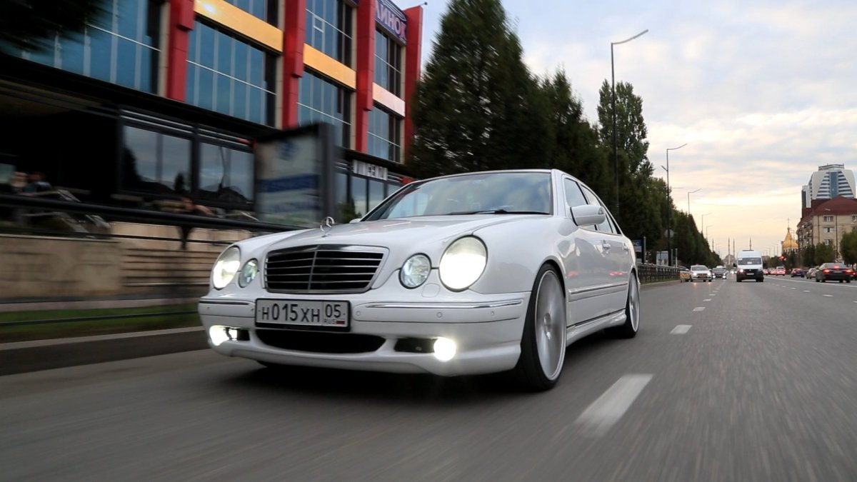 Mercedes e55 w210