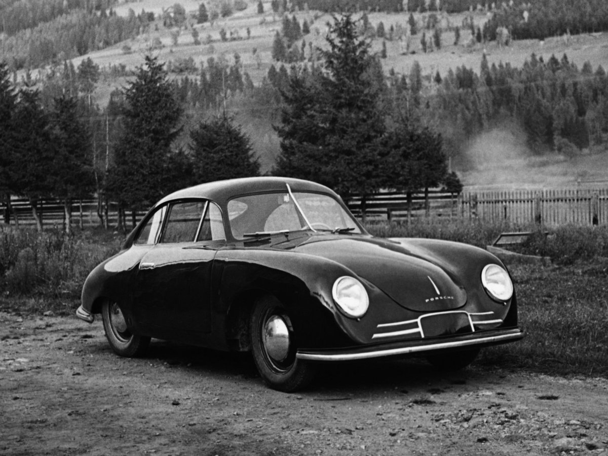 Первый автомобиль Порше Porsche 356