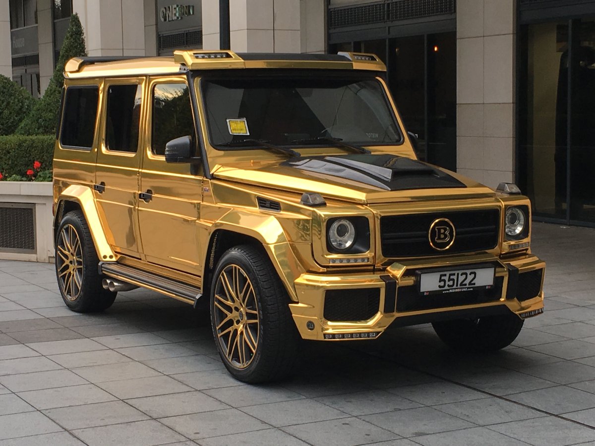 G63 AMG Brabus золотой