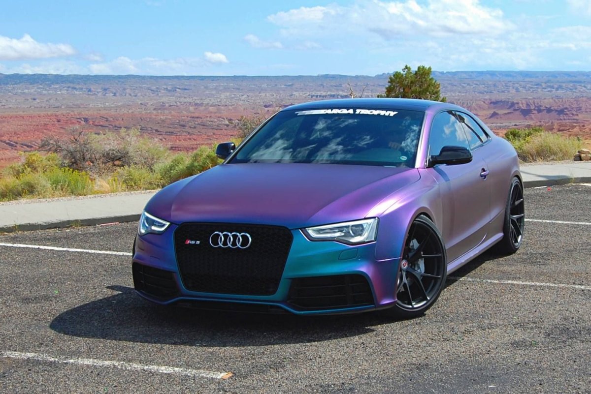 Audi rs5 фиолетовая