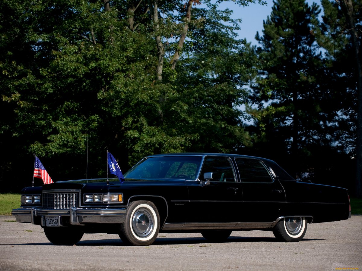 Cadillac Fleetwood Brougham 1976
