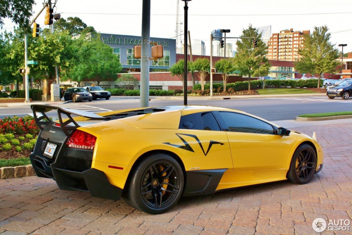 Lamborghini Murcielago lp670