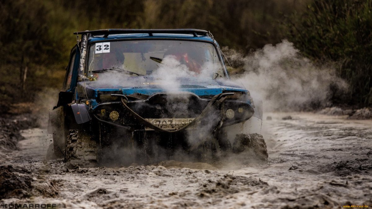 Lada Niva 4x4 off Road Dirt