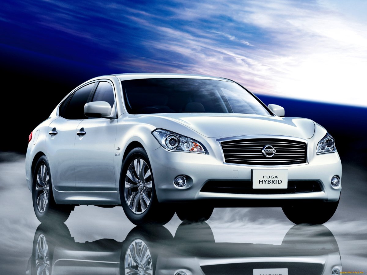 Nissan Fuga 2011