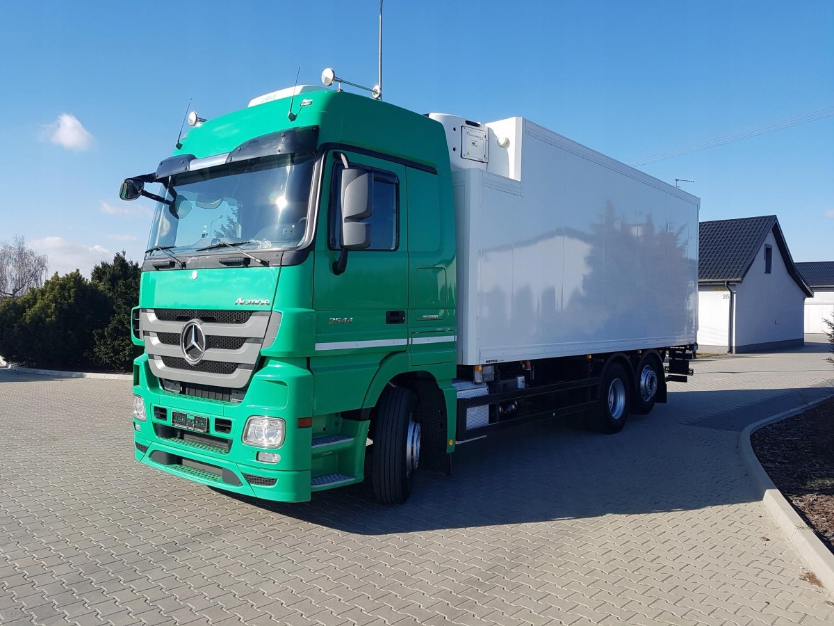 Mercedes-Benz Actros 2544