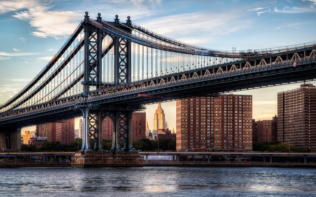 Бру́клинский мост в Нью-Йорке