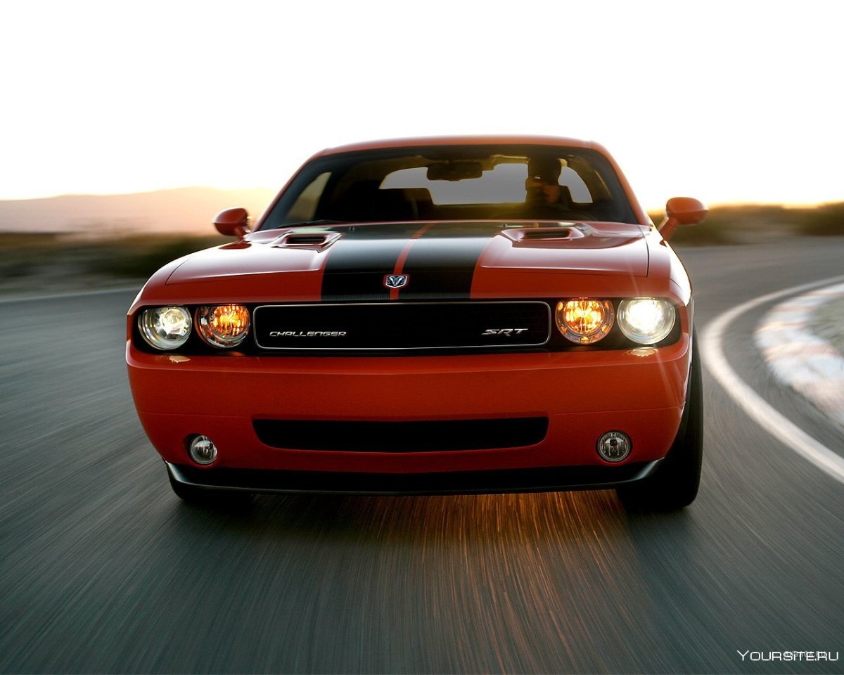 Dodge Challenger srt 2008