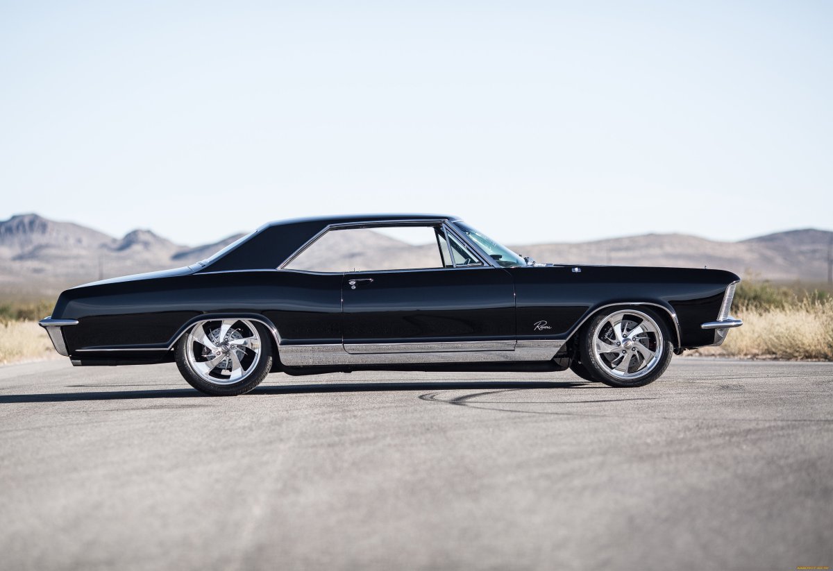 Buick Riviera Black