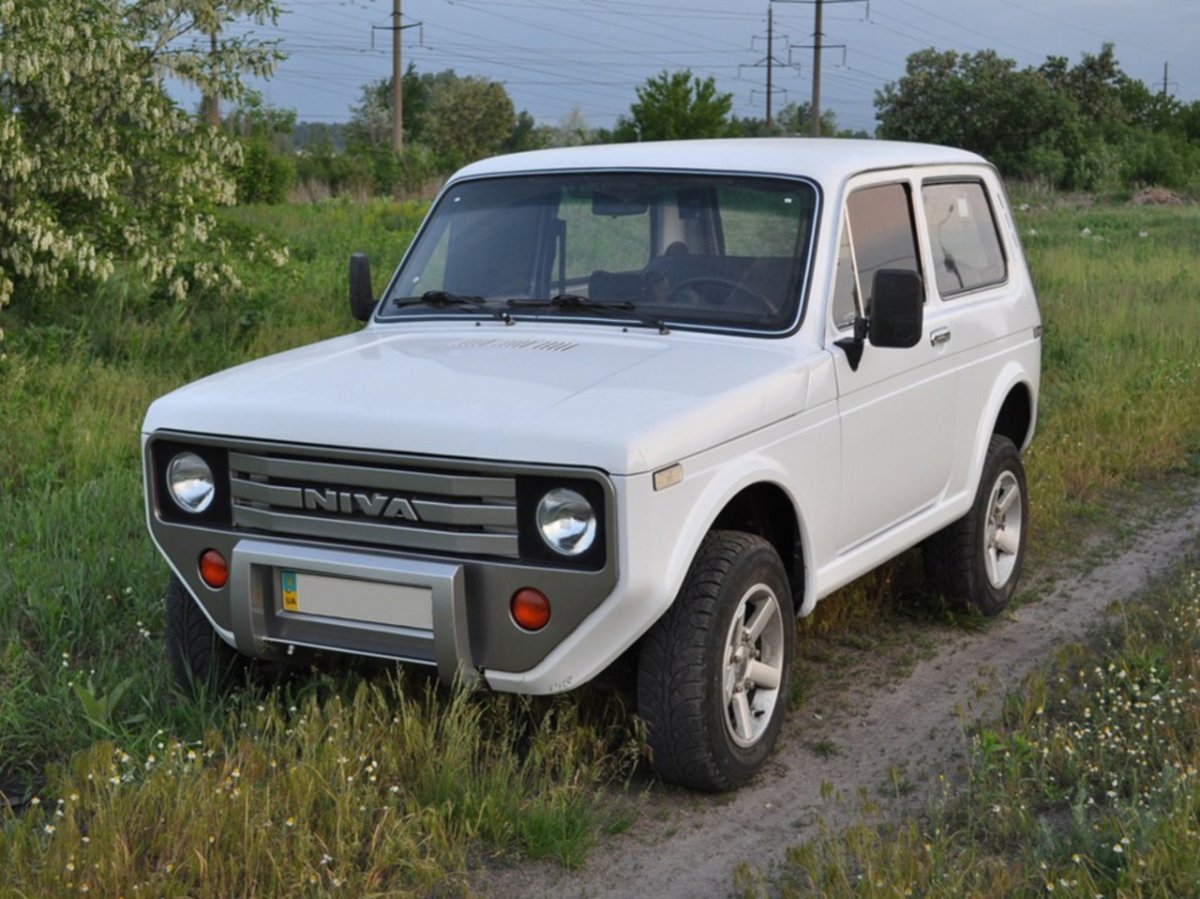 Нива 2221
