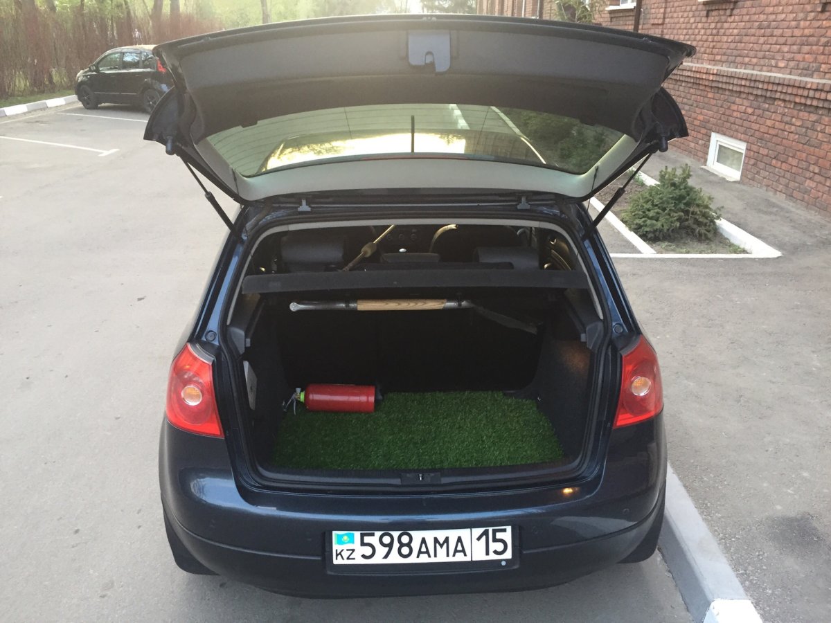 Volkswagen Golf багажник