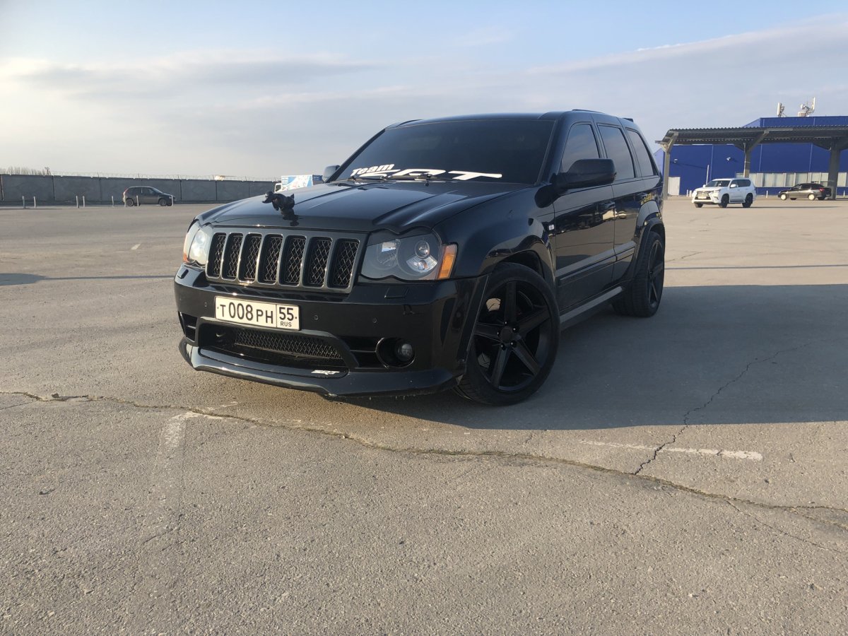 Jeep Grand Cherokee черный тонированный