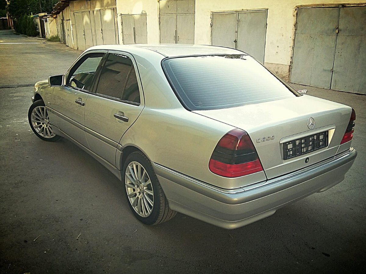 Mercedes c202 тонированный