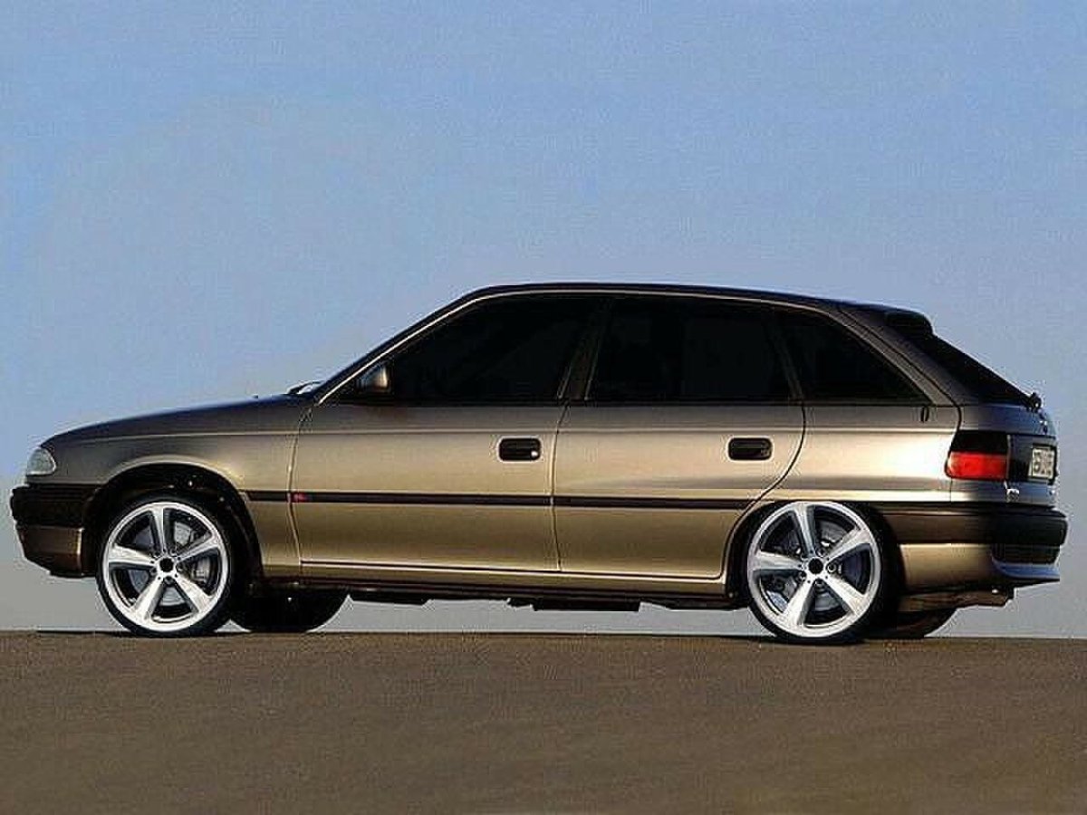 Опель хэтчбек Таджикистан Худжанд 1997