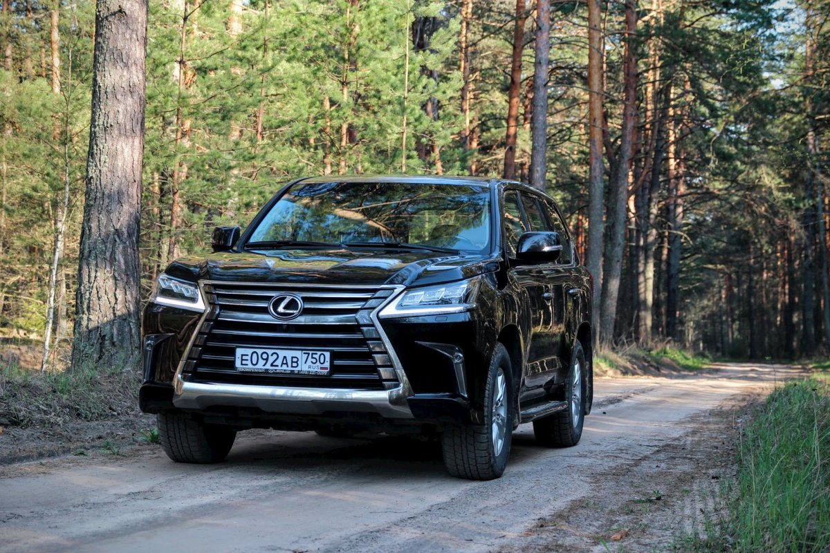 Lexus LX 450