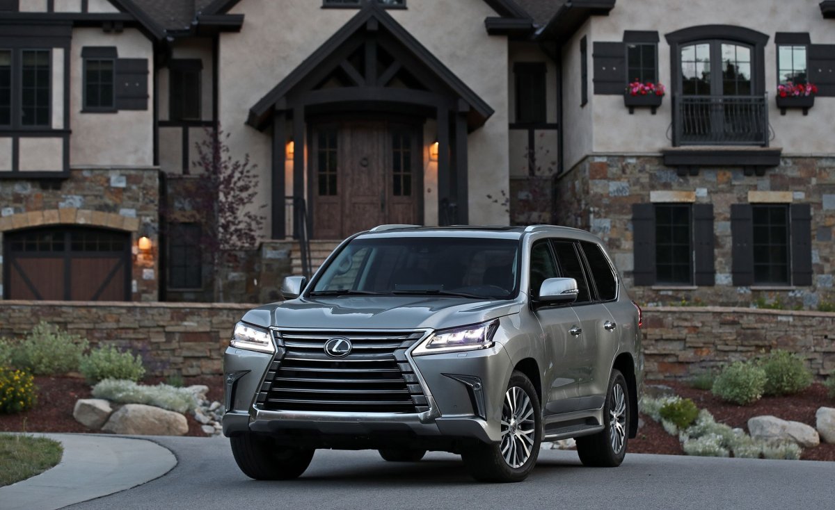 Lexus LX 570 2022