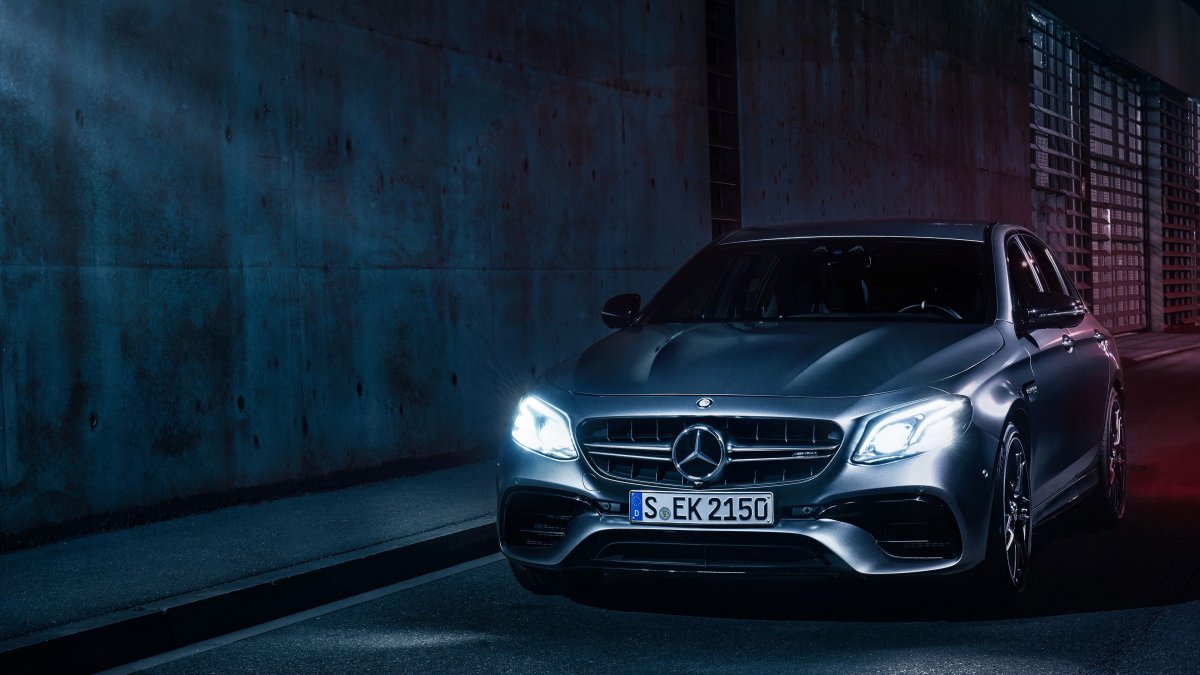 Mercedes Benz e63s AMG