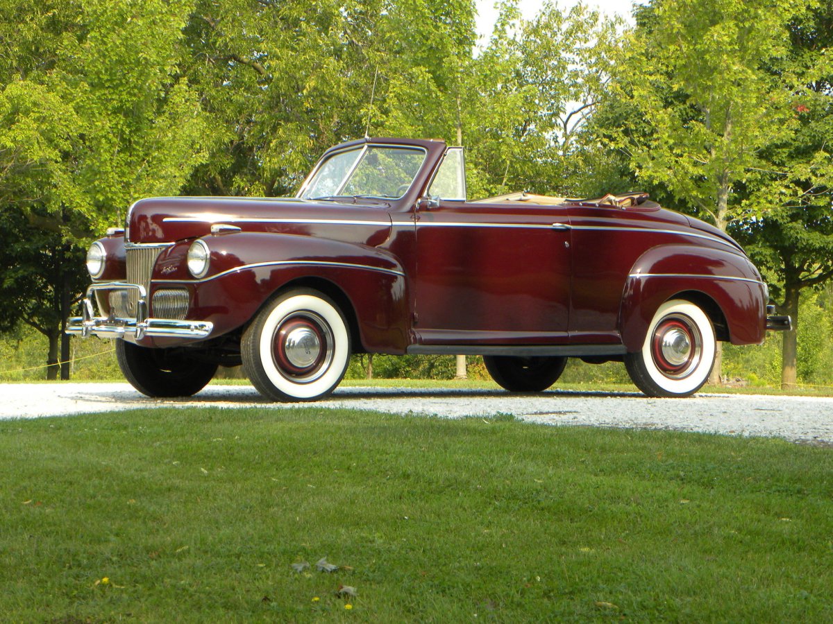 Ford super Deluxe Convertible