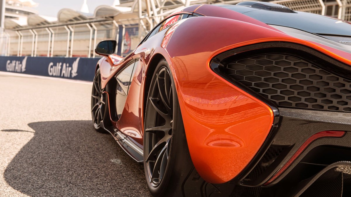 Спорткар MCLAREN p1