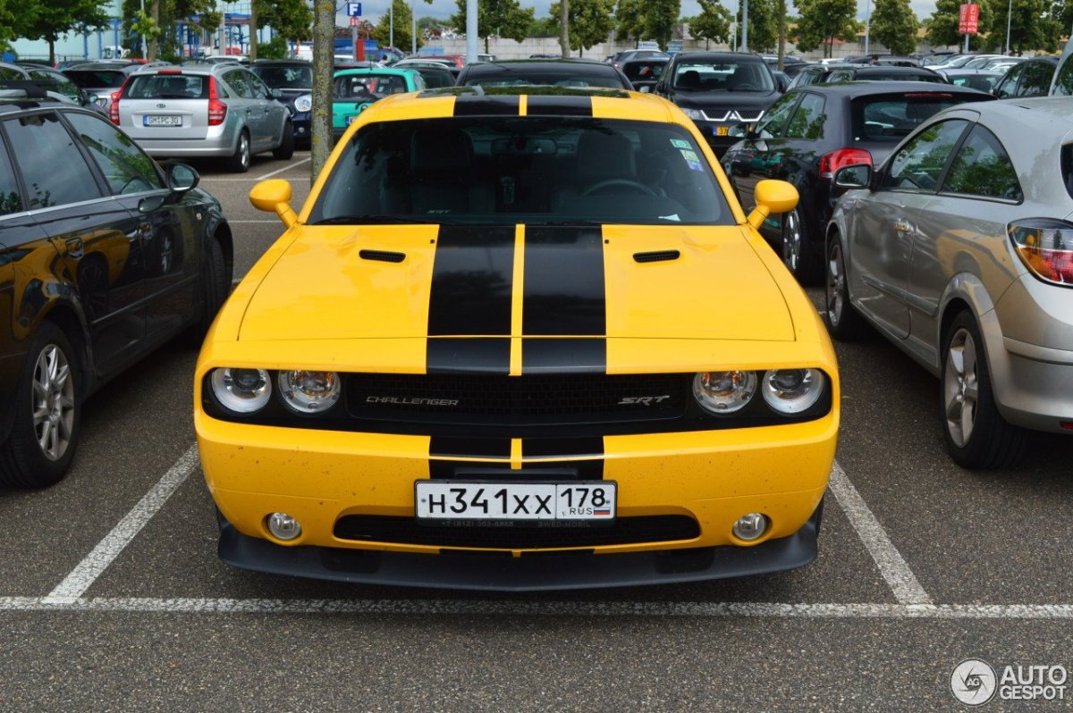 Dodge Yellow Jacket
