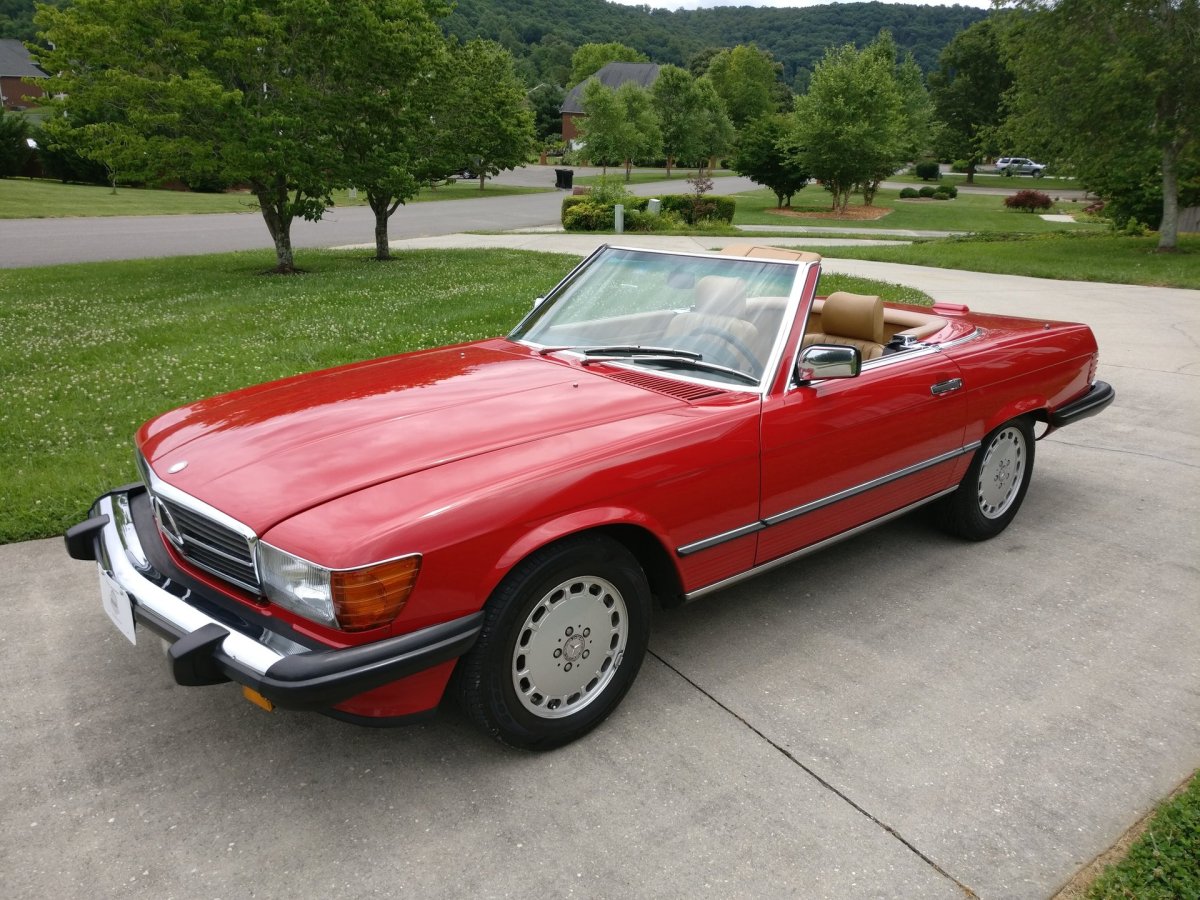 Мерседес 560 SL купе