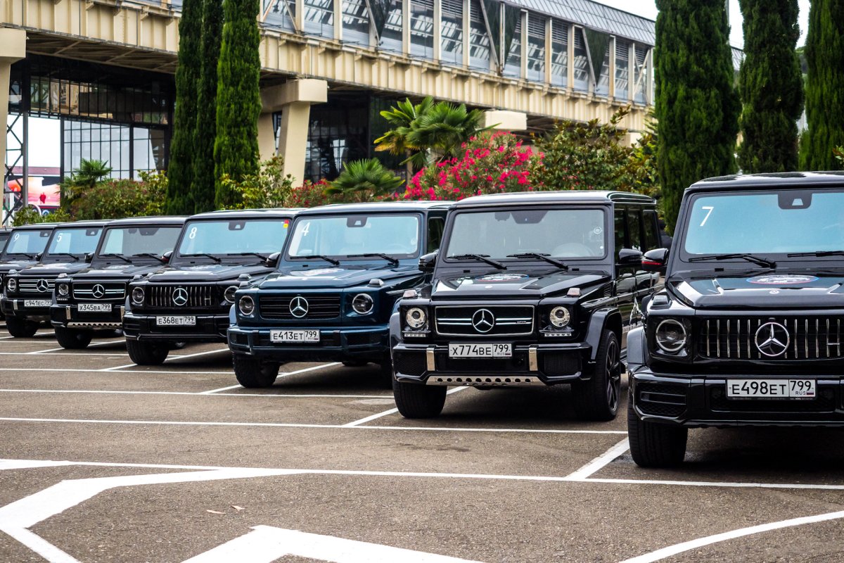 Кортеж Mercedes-Benz g500