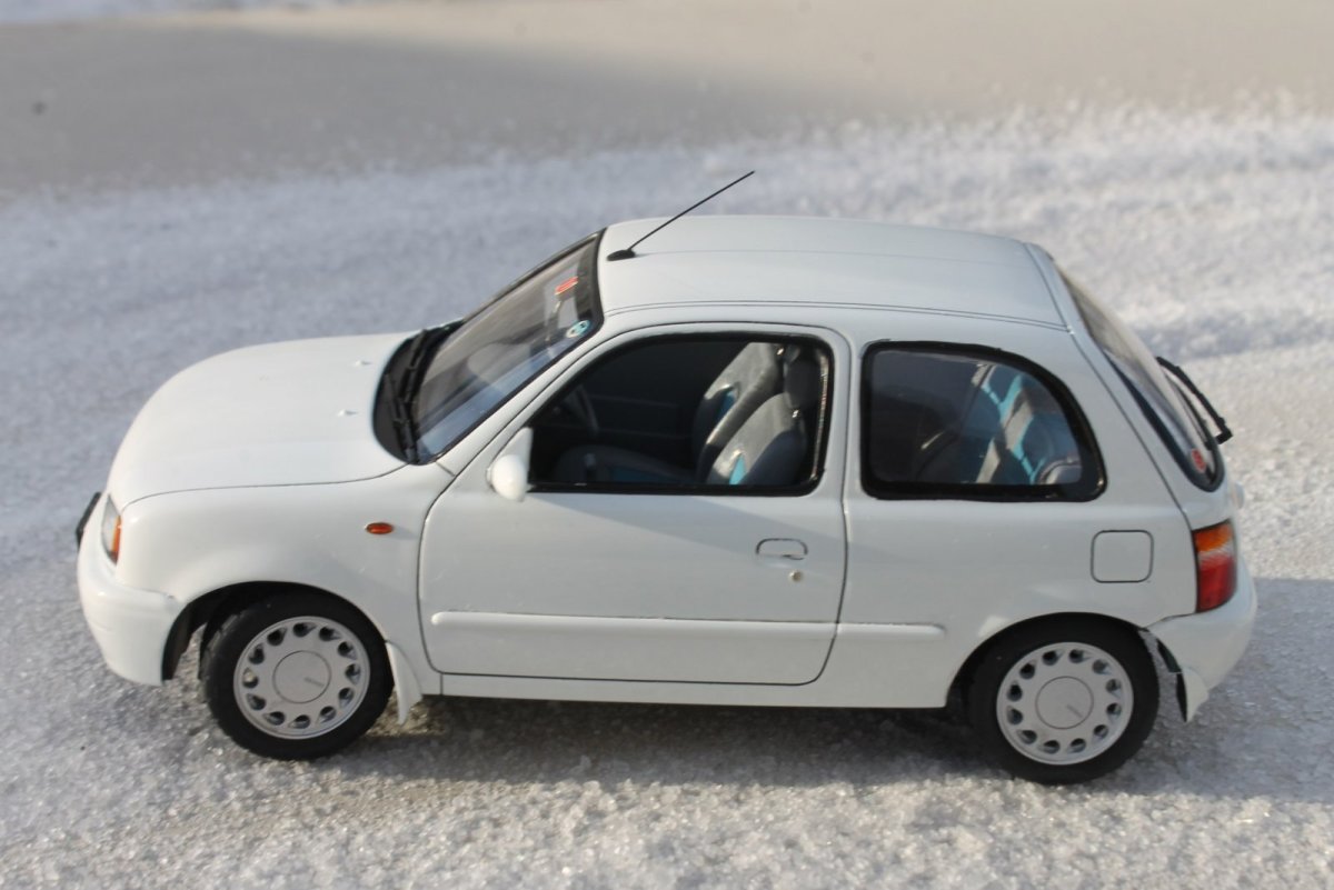 Nissan March k10