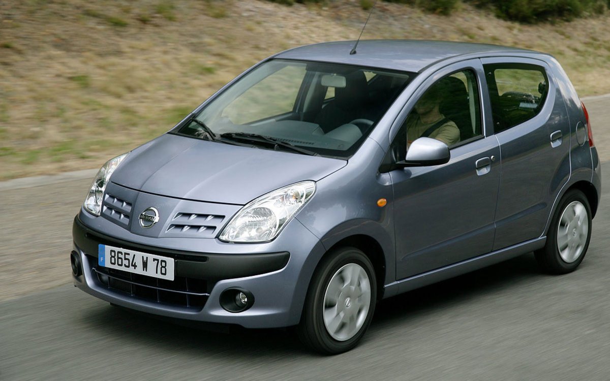 Nissan Pixo 1 поколение хетчбэк