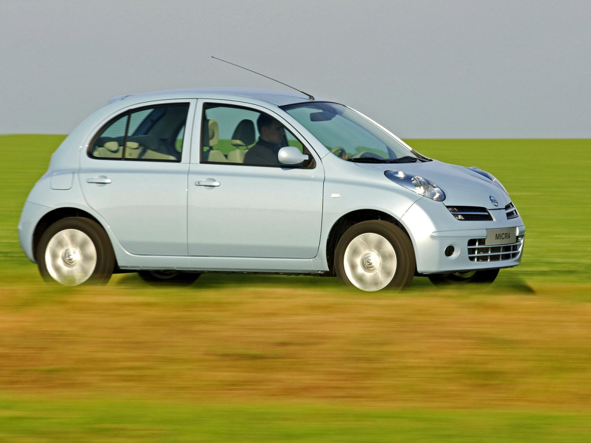 Фотографию Nissan Micra 2005