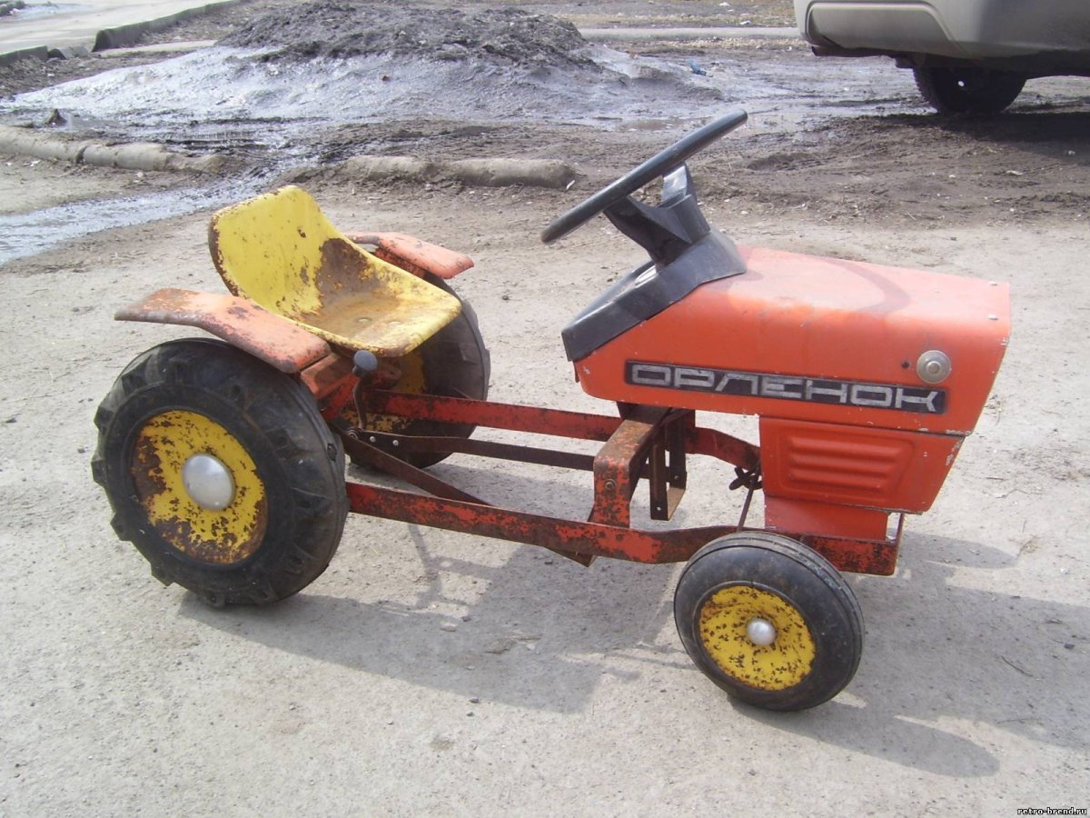 Советские педальные машины трактор
