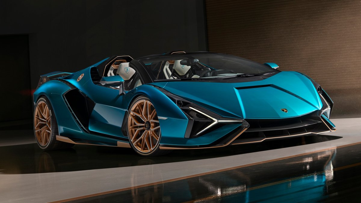 Lamborghini Huracan Roadster London