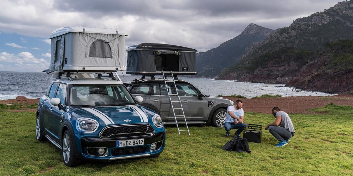 Mini Cooper Countryman с палаткой