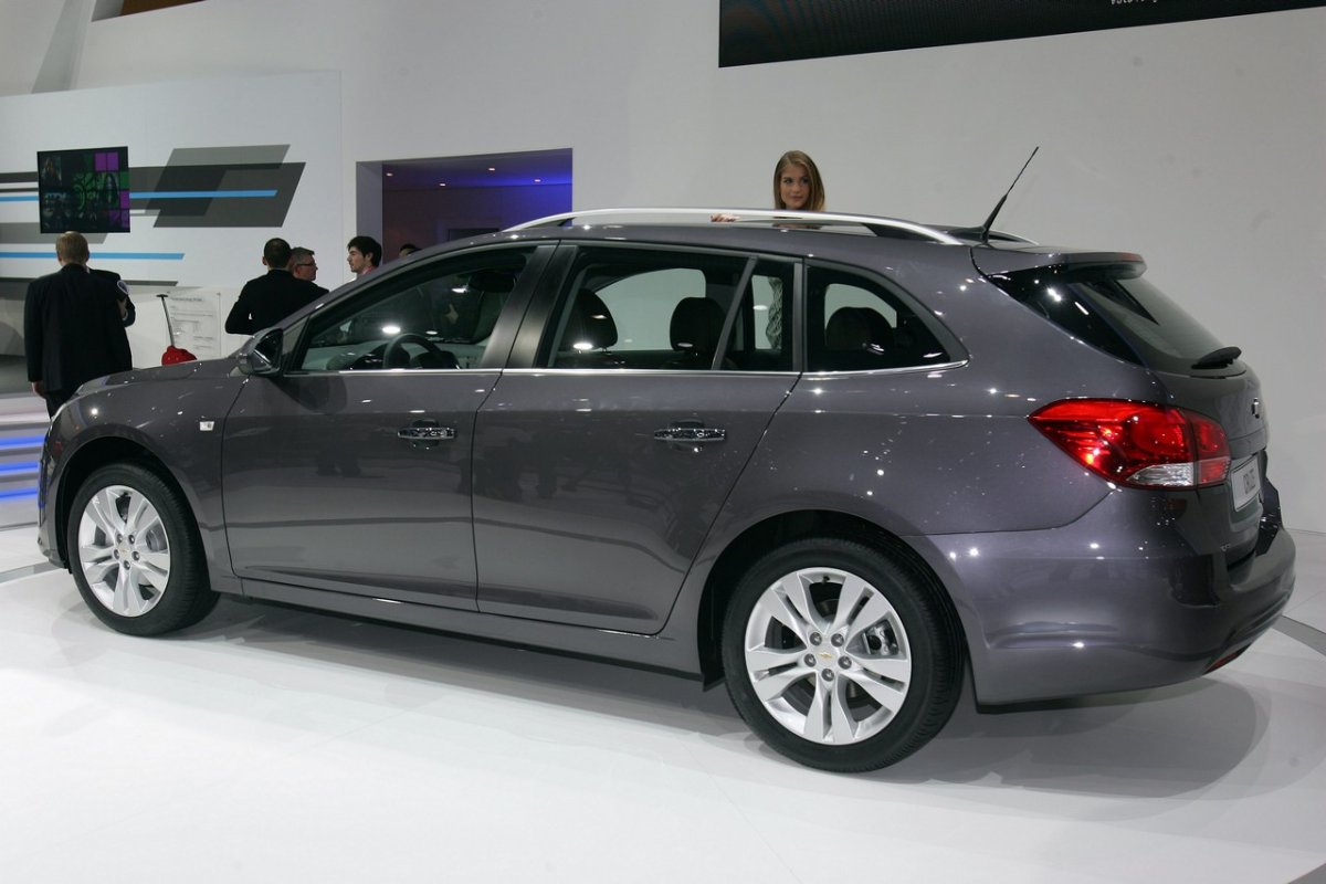 Chevrolet Cruze 2012 универсал