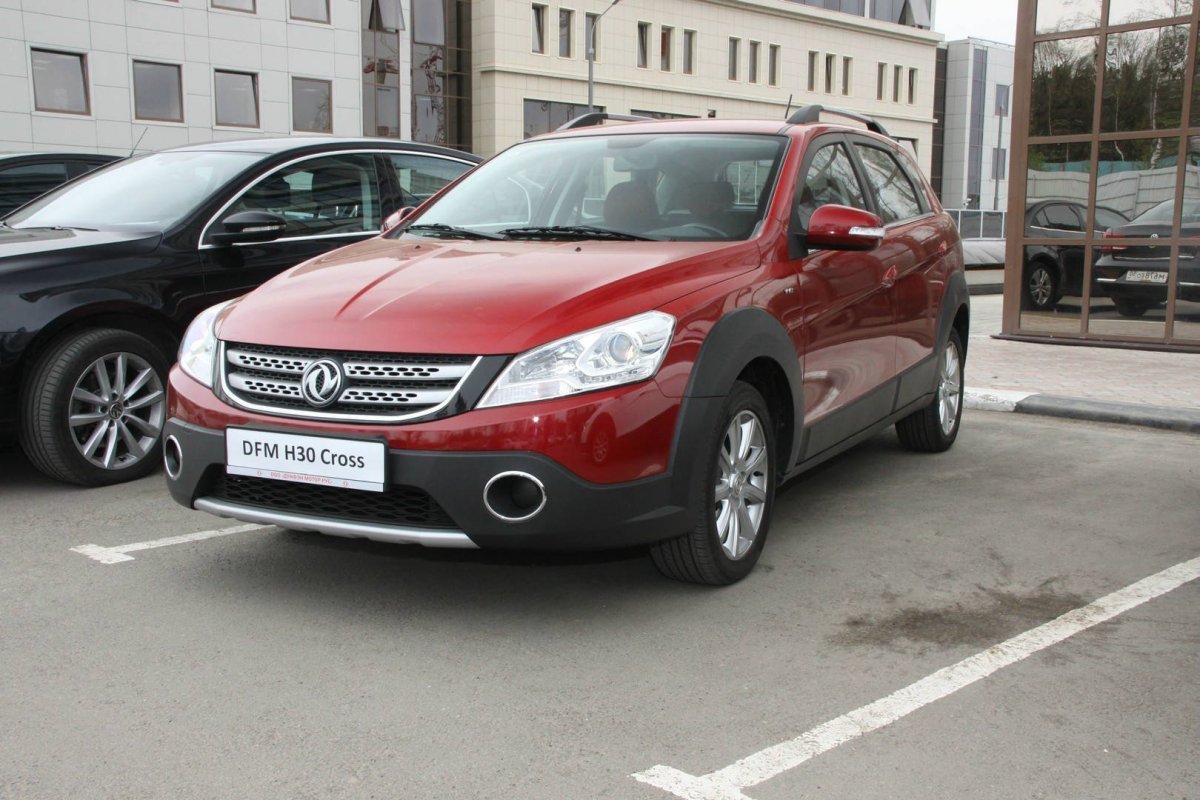 Автомобиль Донг Фенг н30