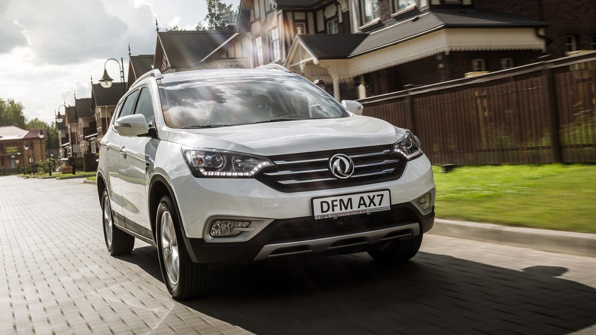 Кроссовер Dongfeng ax7