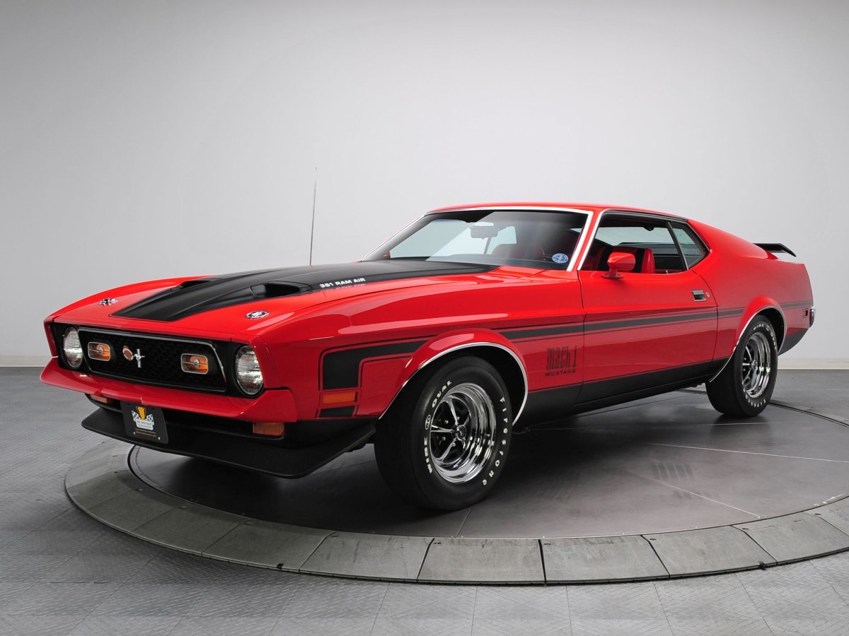 Форд Мустанг Mach 1