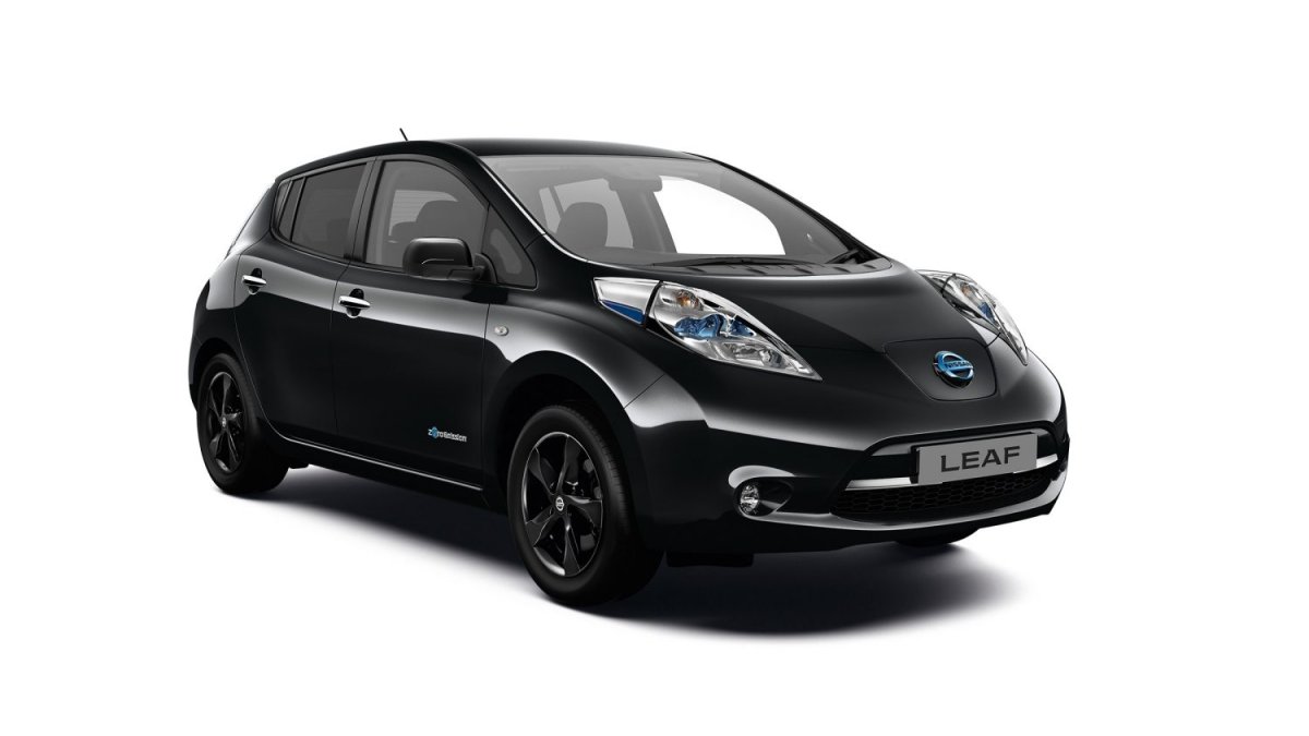 Nissan Leaf черный