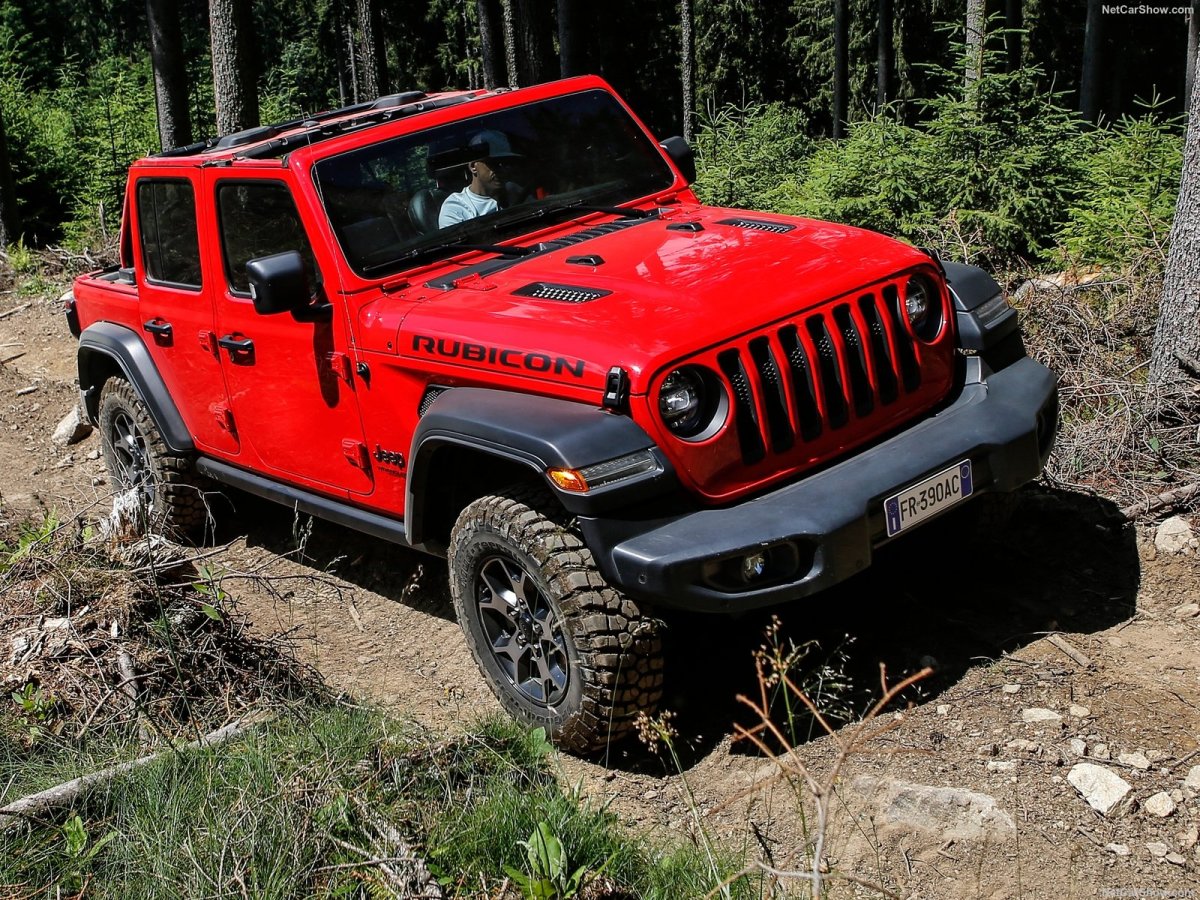 Jeep Wrangler Rubicon 2020 белый