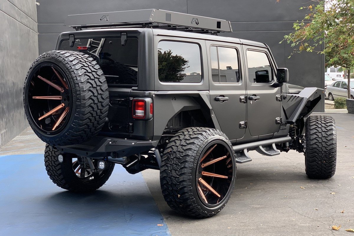 Внедорожник Jeep Wrangler Rubicon Custom