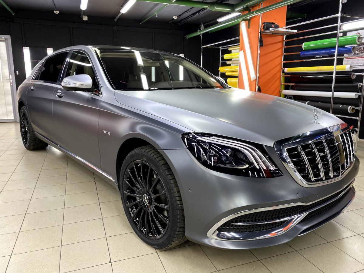 Мерседес Майбах серый матовый