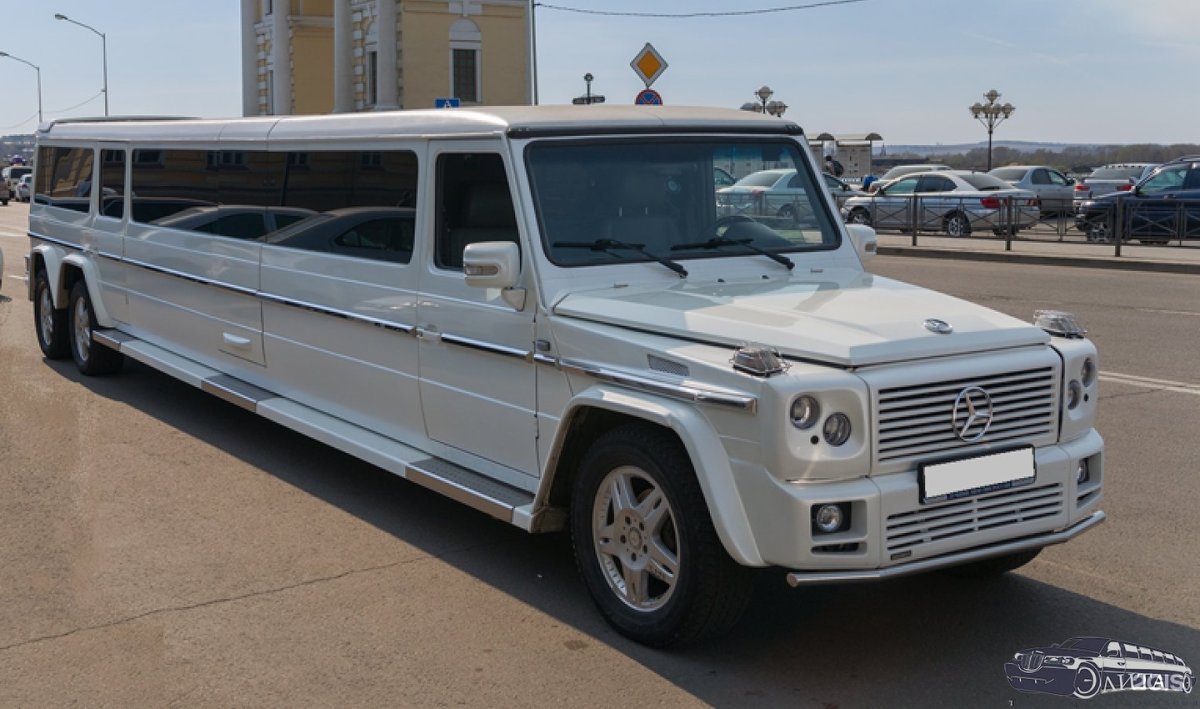 Лимузин Гелик золотой