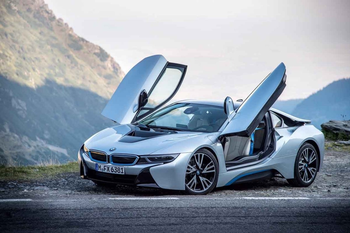 BMW i8 Hood