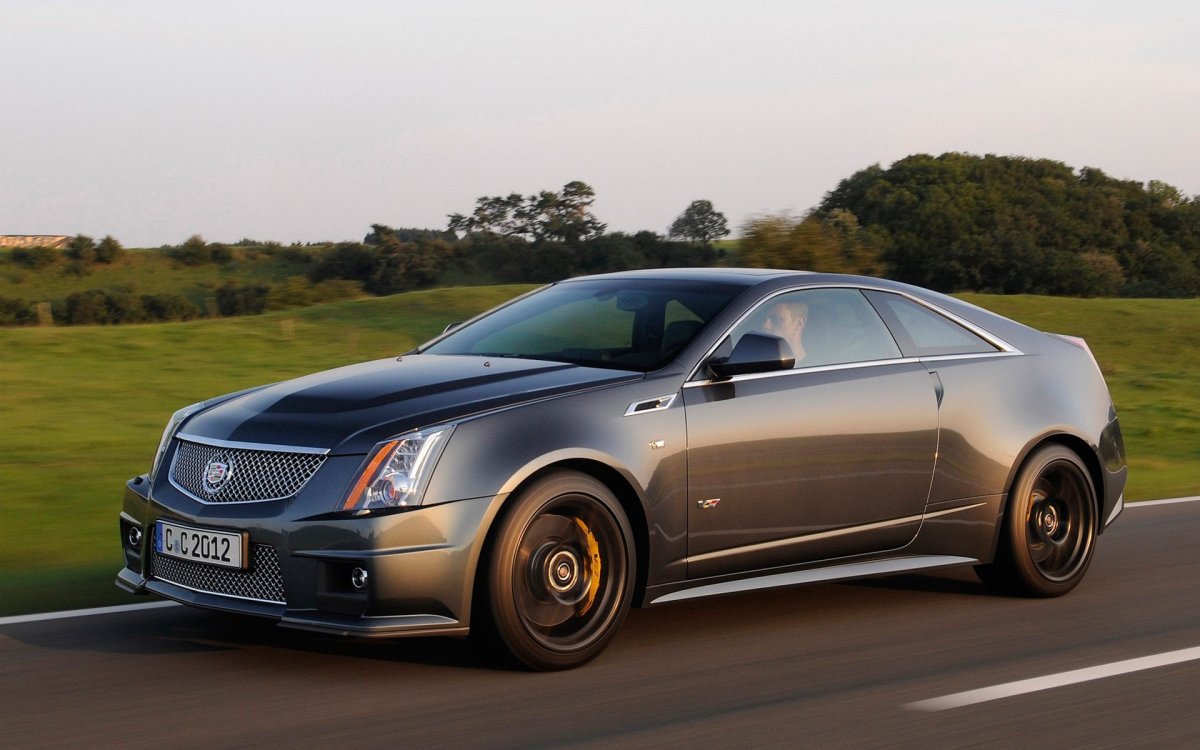 Кадиллак CTS V Coupe