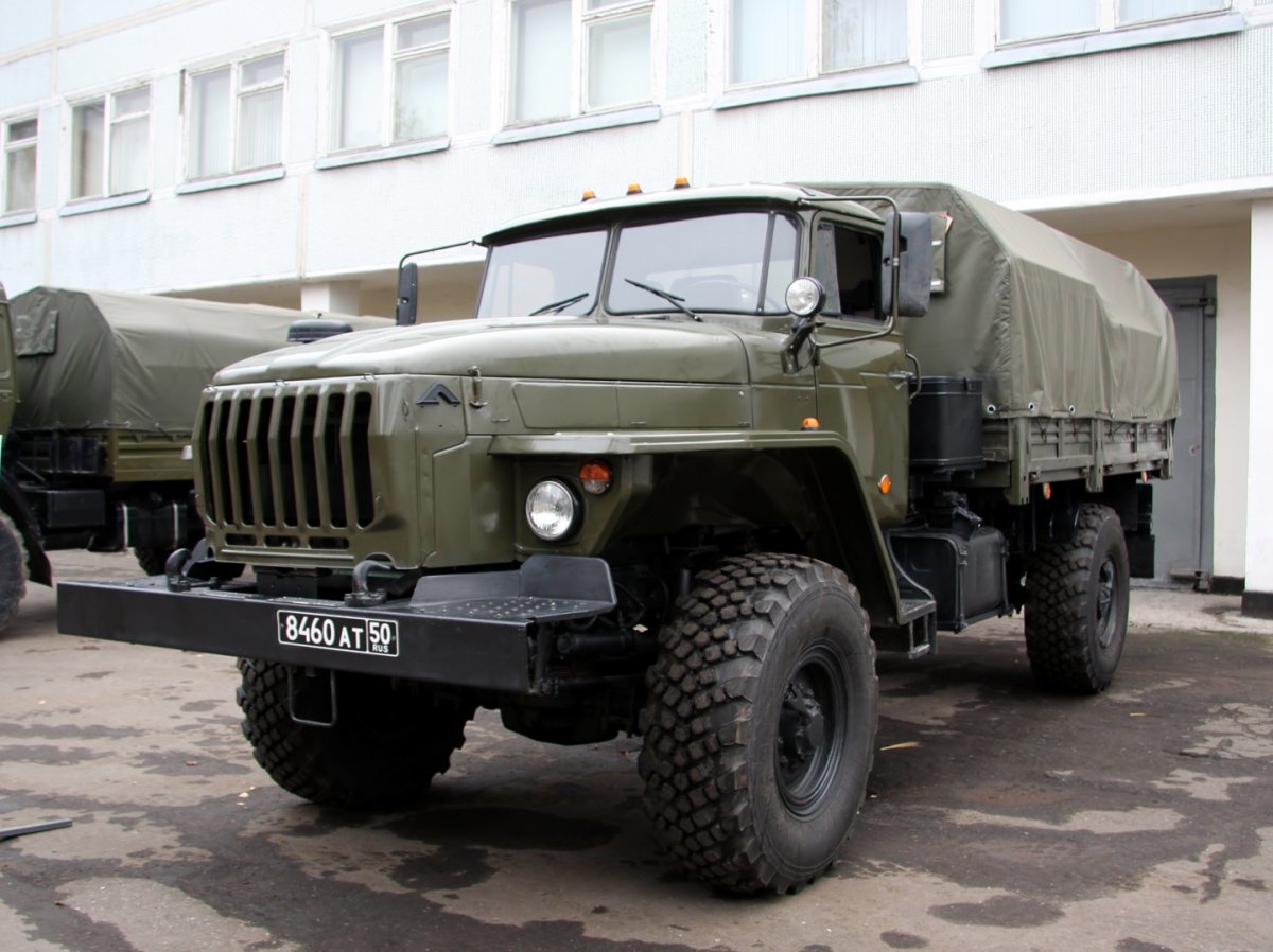 Урал грузовик 43206
