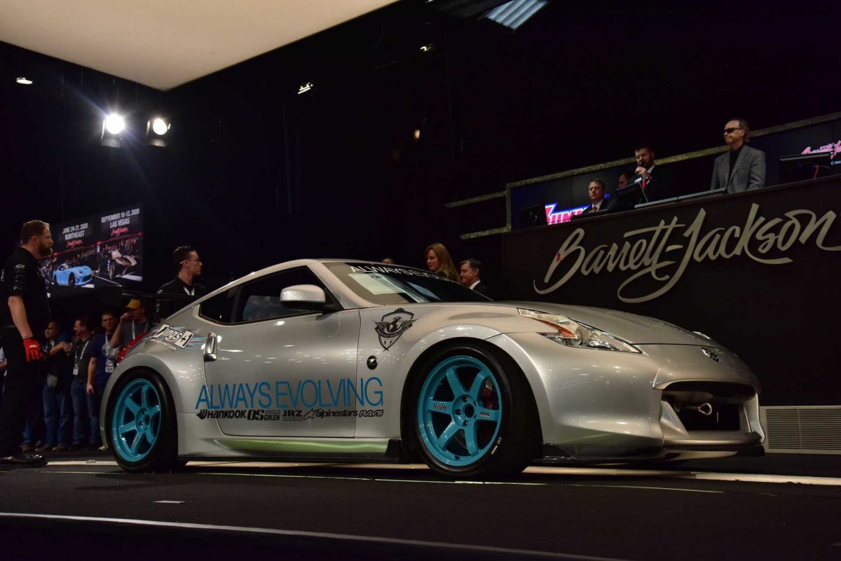 Paul Walker 2009 Nissan 370z