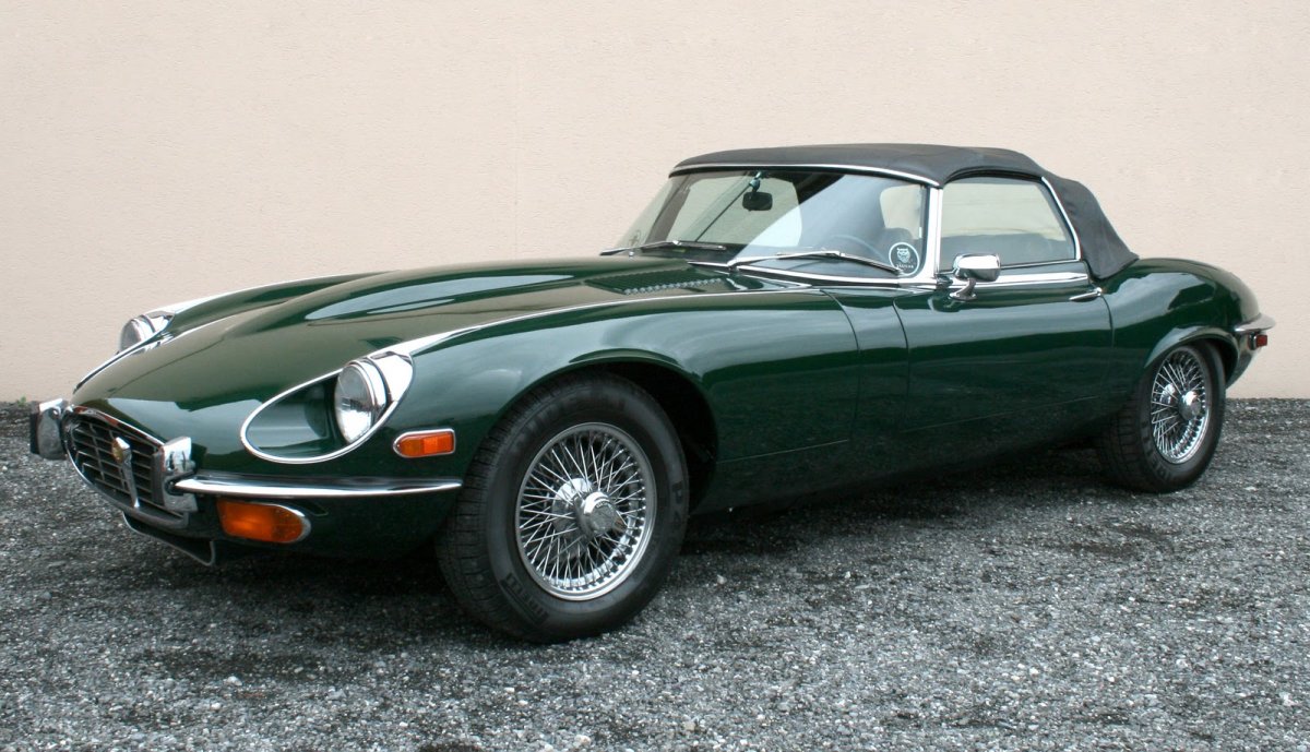 Ягуар ретро XJ 60