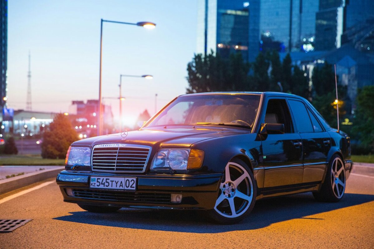 Mercedes-Benz w124