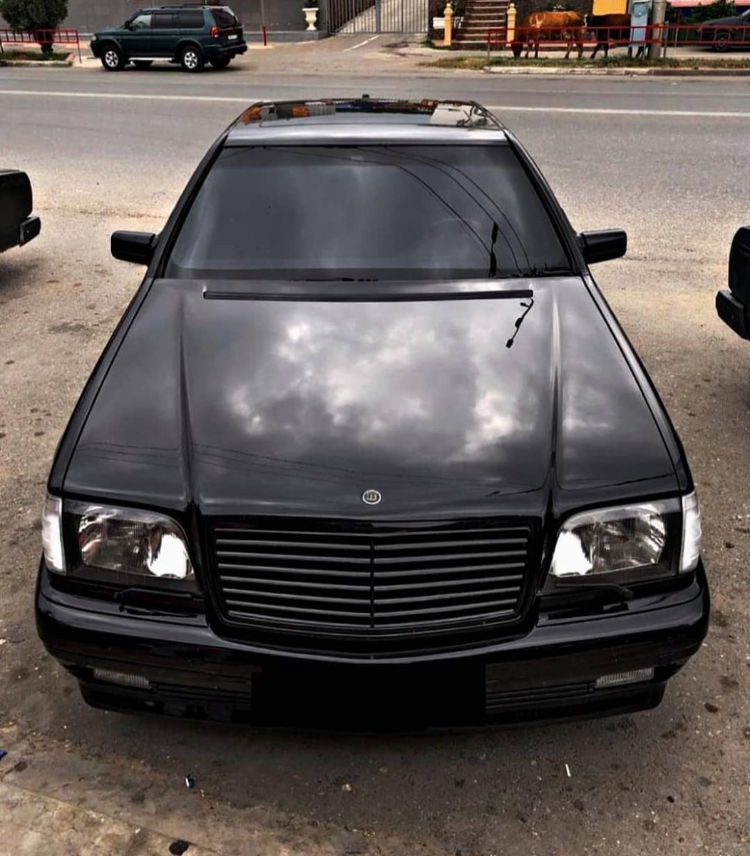 Mercedes w140 черный