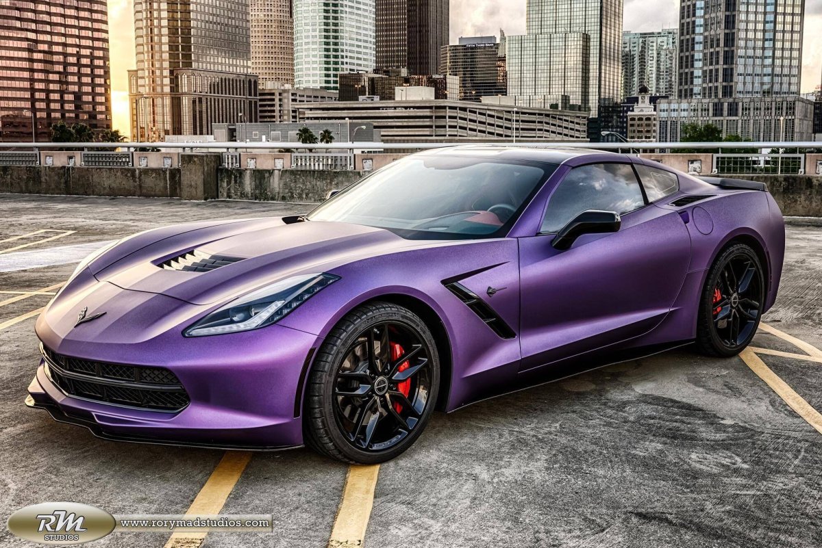 Chevrolet Corvette c7 фиолетовый